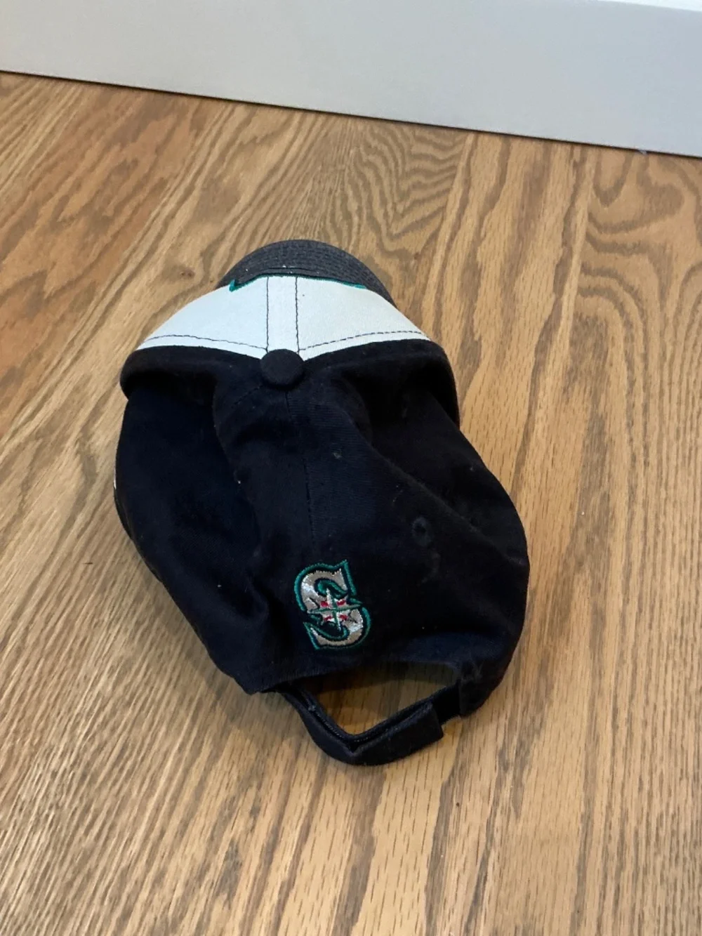 Seattle Mariners unique glittle